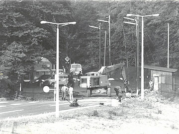 Bauarbeiten an der Grenzübergangsstelle Meiningen am 14. Juni 1973, Ausheben des Straßenbettes